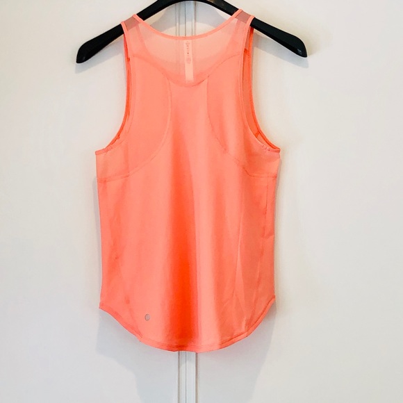 NWT Lululemon Tank - Picture 2 of 4